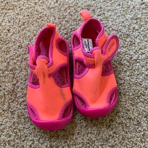 Water shoes, Toddler girl size 6